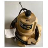 Wayne WaterBUG 1/6 HP submersible utility pump,