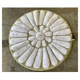 Plush daisy-shaped rug bathroom mat, 32 x 32 in