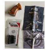 Pistol equipment, Cleaning cloths, Tactical Grip