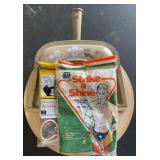 Vintage metal dustpan, floral pattern and