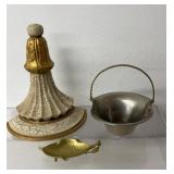 leaf tray 6 x 3 in, basket 7 x 6 x 7 in, w