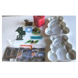 2 Vintage 1982 Wilton Huggable Teddy Bear Cake