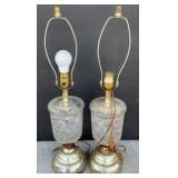 2 Vintage table lamp featuring a cut crystal