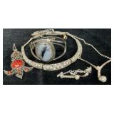 Vintage cuff bracelet featuring a large oval