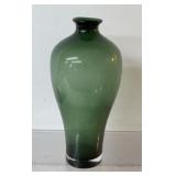 Emerald Green hand blown glass urn vase, 15.5