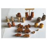 Souvenir Salt and Pepper shakers, Petit Jean