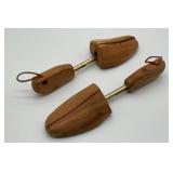 2 aromatic cedar shoe trees, shoe stretchers, 13