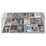 22 Greg Maddux baseball cards