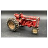 Vintage  1/16 scale Ertl International Harvester