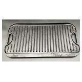 Lodge Pro-Grid reversible cast iron grill and