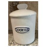 White ceramic cookie jar, 6.5 x 6.5 x 10 in