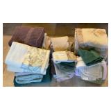 Towels, hand towels, body towels, patterned,