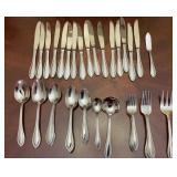 Oneida American Harmony  silverware, 59 pieces,