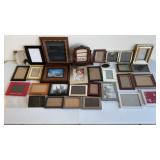 33 picture frames, biggest is 13 x 11 in