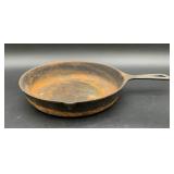 Vintage Unmarked Cast Iron Skillet with Heat