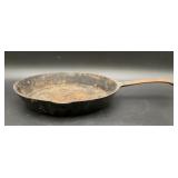 Vintage Unmarked Cast Iron Skillet, 18 inches