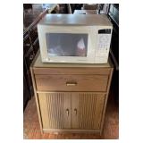 Vintage Oak-Finish Microwave Cart / Kitchen