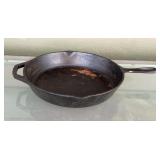 Lodge cast iron skillet, 12.5 inches wide