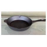 Wolfgang Puck cast iron 11 inch skillet