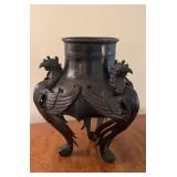 Vintage Chinese Style Tripod Ding Vessel ï¿½