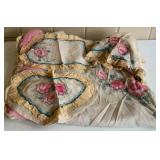 Vintage Hand Embroidered Floral Table Top Linen
