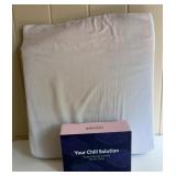 Ventimi Electric Throw, New in Box and Pillow
