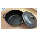 Lodge 8 Qt Cast Iron Dutch Oven with Lid ï¿½ 10ï¿½ï¿½