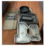 14 Assorted baking pans, Racks, aluminum pans,