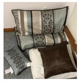 6-Piece Decorative Pillow Lot, Coordinating Blue,
