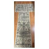 Matching Vintage-Style Distressed Medallion Area
