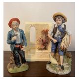 Vintage Country Figurines & Chalk Wall Pocket