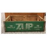 Vintage 7-Up ï¿½The Uncolaï¿½ 1 Liter Wooden Soda