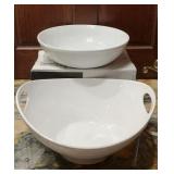 Two-Piece White Ceramic Serving Bowl Lot ï¿½
