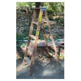 Davidson 5 ft Wooden Step Ladder