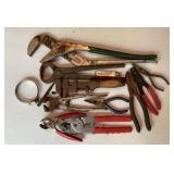 Hand Tool Lot, Pipe Wrench, pliers nips needlenose