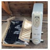 CUORI Oil-Filled Radiator Space Heater with Black