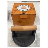 The Burger Smasher Cast Iron Burger Press with