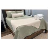 Quince Queen Bedding Set with Sage Green