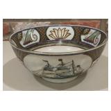 Vintage Chinese Faux-Qianlong Export Ship Bowl