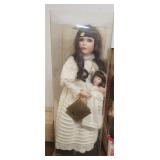 SEYMOUR MANN JENNIFER 19' DOLL SIG SERIES NIB