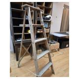 Vintage 5 Ft Wooden Step Ladder