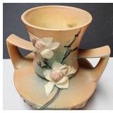 Roseville Magnolia Double Handle Vase 95-9 USA