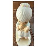 PRECIOUS MOMENTS - THE PURR-FECT GRANDMA - 1979