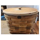LG VTG Peterboro Basket With Lid