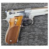 Smith Wesson Model 439 9mm Semi Auto Pistol