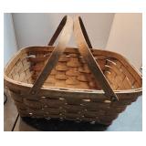 VTG LG Picnic Basket Marked On Bottom