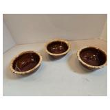 3 hull brown dip bowls