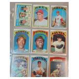 Lot of 9 1972 Topps MLB Cards
