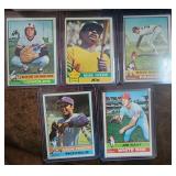 Box Full Unsearched 76 Topps MLB Cards NM
