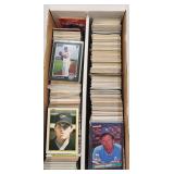 2 Sleeve Unsearched Box 80s-90s MLB Cards